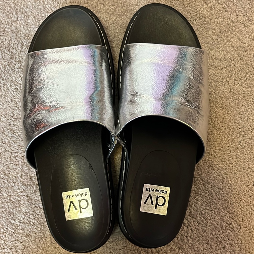 Silver fun platform sandals